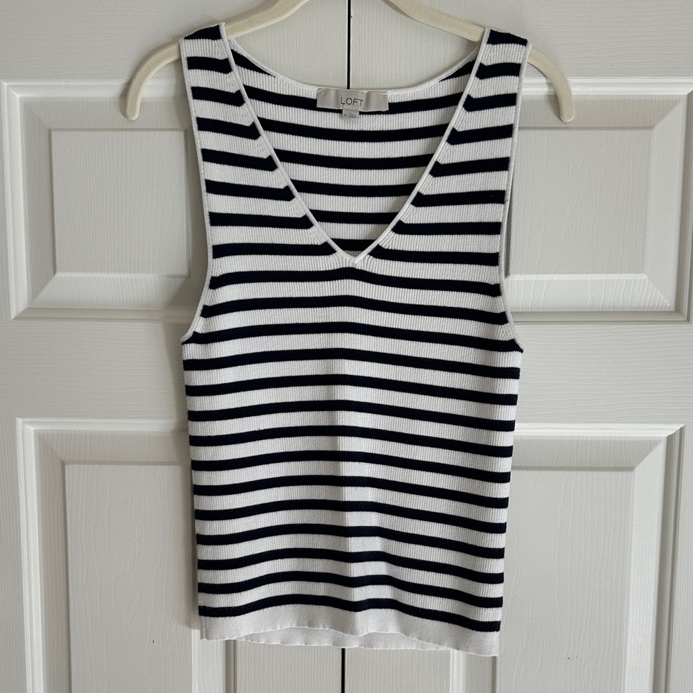 Loft Sweater Tank ⚓️